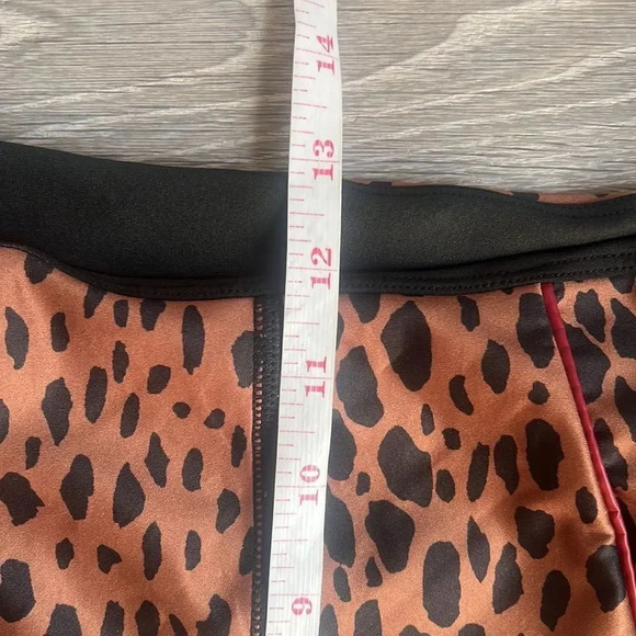 GOOD AMERICAN The Electric Feel Bike Short set - Picture 10 of 13